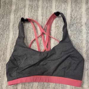 Lululemon Size 6 Energy Sports Bra
